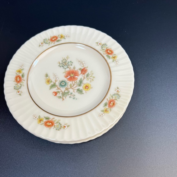 LENOX Temple Blossom Bread Plate Set of Four - Picture 2 of 8